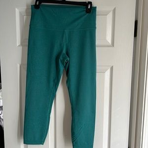 Authentic Lululemon Size 10 Crop Leggings